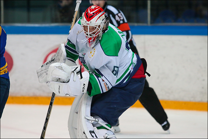 Горняк вратарь-текст.jpg